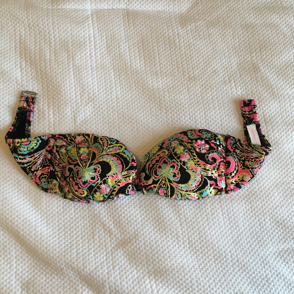 Victoria’s Secret Bikini Top